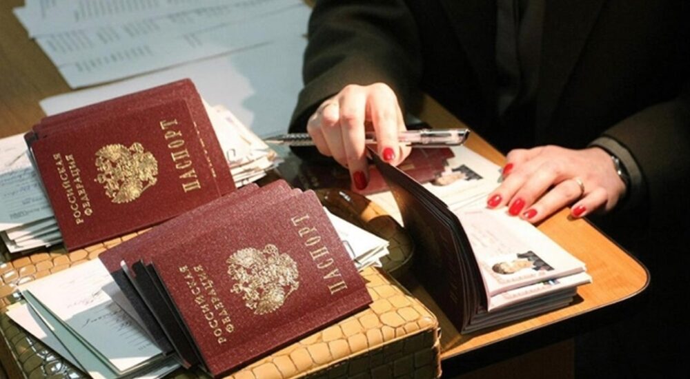 Окупанти провели «паспортний рейд» у Каховці