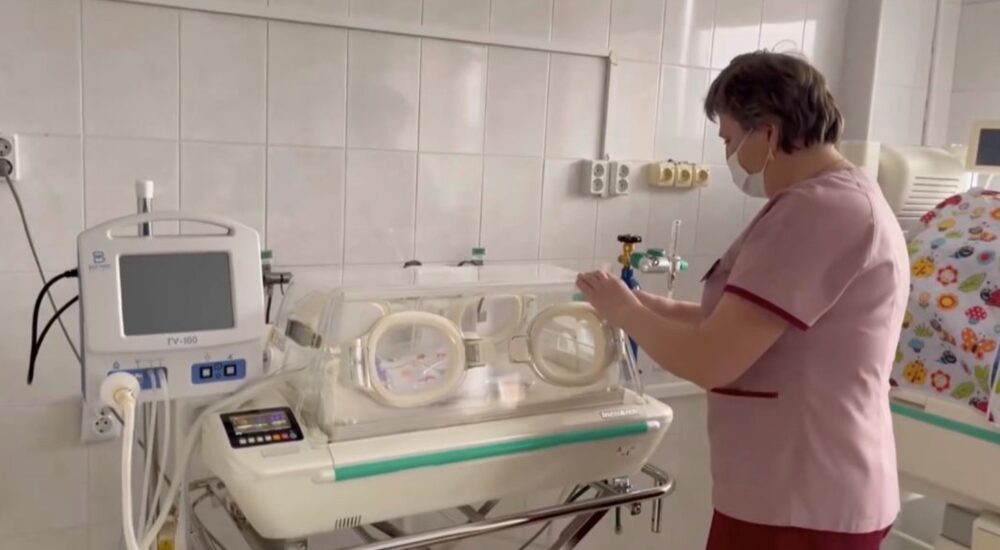 У Рівненській лікарні з’явилось обладнання для надання допомоги новонародженим